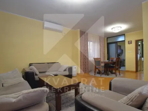 Rent, house, 128m², Stari Aerodrom, Podgorica - image 4