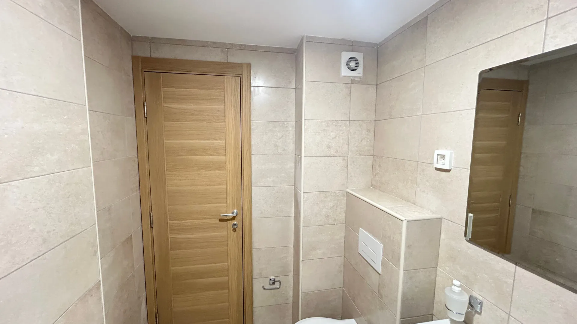 Prodaja, jednosoban stan, 53m², Stari Aerodrom, Podgorica