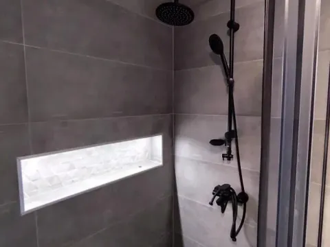 Prodaja, kuća, 260m², Veternik, Novi Sad Sve Podlokacije - image 11