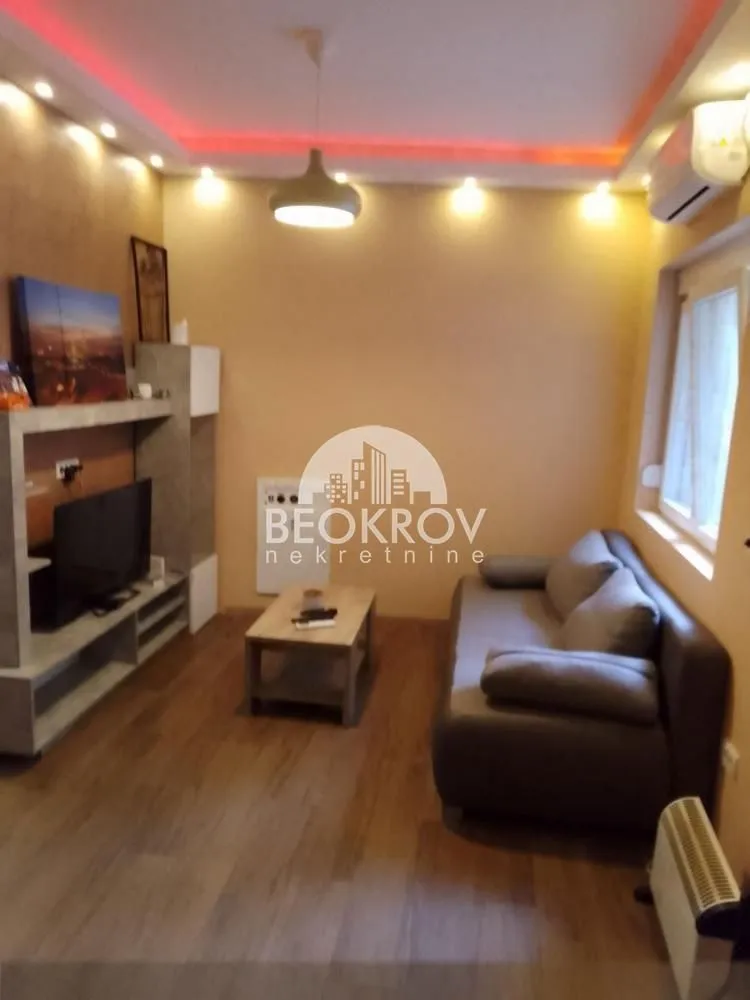 Prodaja, dvosoban stan, 60m², Stari Grad, Beograd