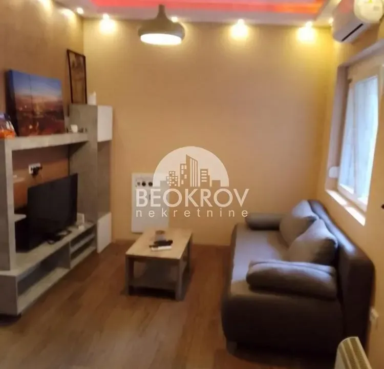 Prodaja, dvosoban stan, 60m², Stari Grad, Beograd
