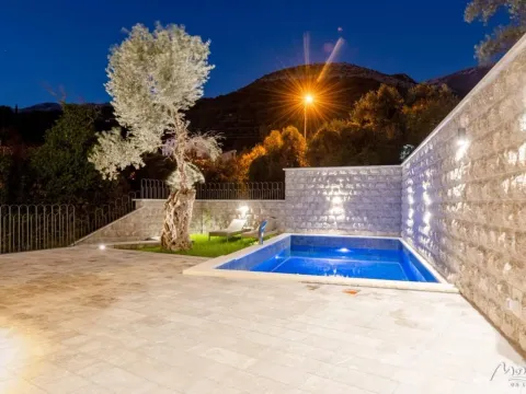 Sale, house, 240m², Kamenovo, Budva - image 15