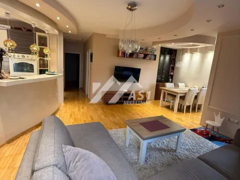 Izdavanje, trosoban stan, 93m², Novi Sad Sve Podlokacije, Novi Sad - image 2