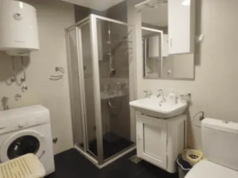 Rent, one bedroom apartment, 63m², Bečići, Budva - image 9