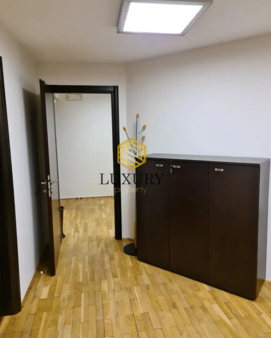 Rent, office space, 80m², Preko Morače, Podgorica