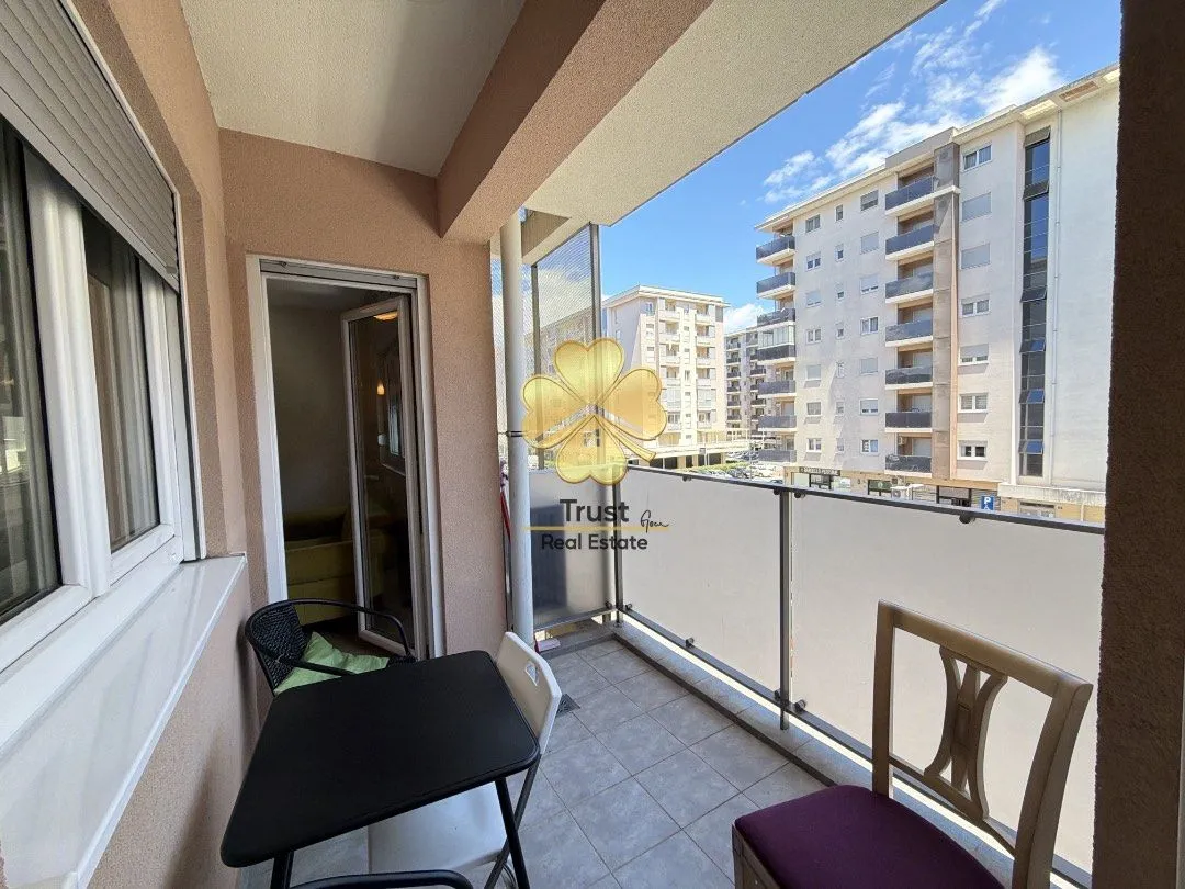Izdavanje, dvosoban stan, 75m², City Kvart, Podgorica