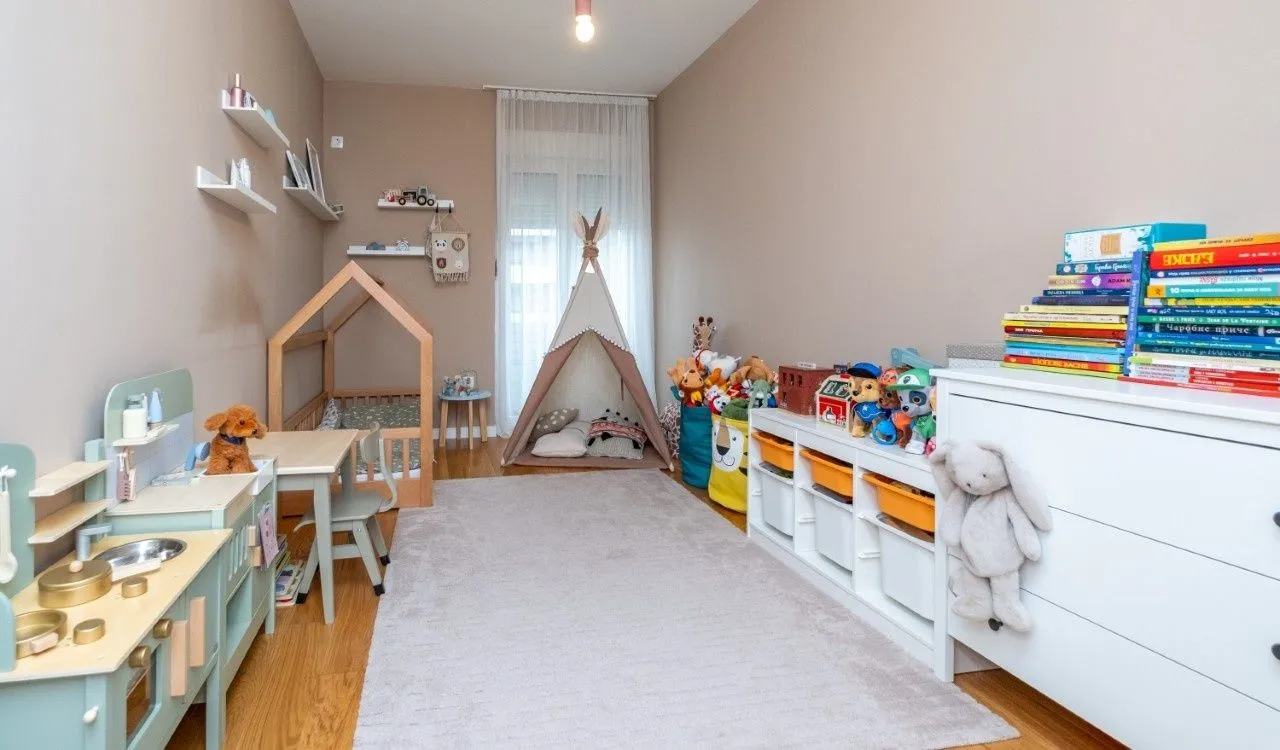 Prodaja, jednosoban stan, 70m², Central Point, Podgorica