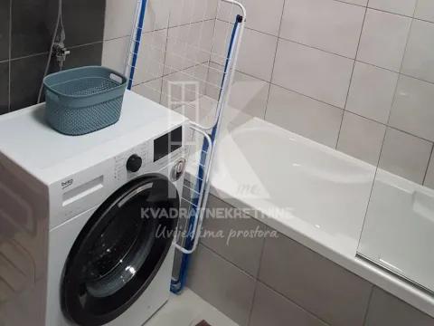 Izdavanje, dvosoban stan, 70m², Donja Gorica, Podgorica - image 11