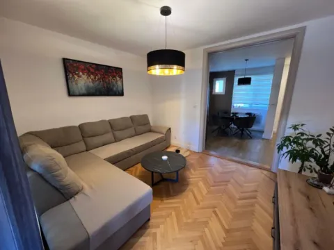 Izdavanje, dvosoban stan, 60m², Centar, Bar - image 7