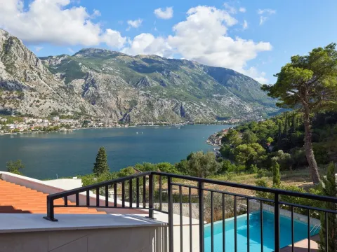 Prodaja, kuća, 456m², Prčanj, Kotor - image 18