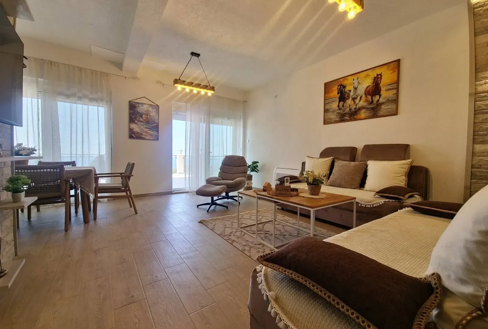 Izdavanje, kuća, 110m², Krimovica, Kotor