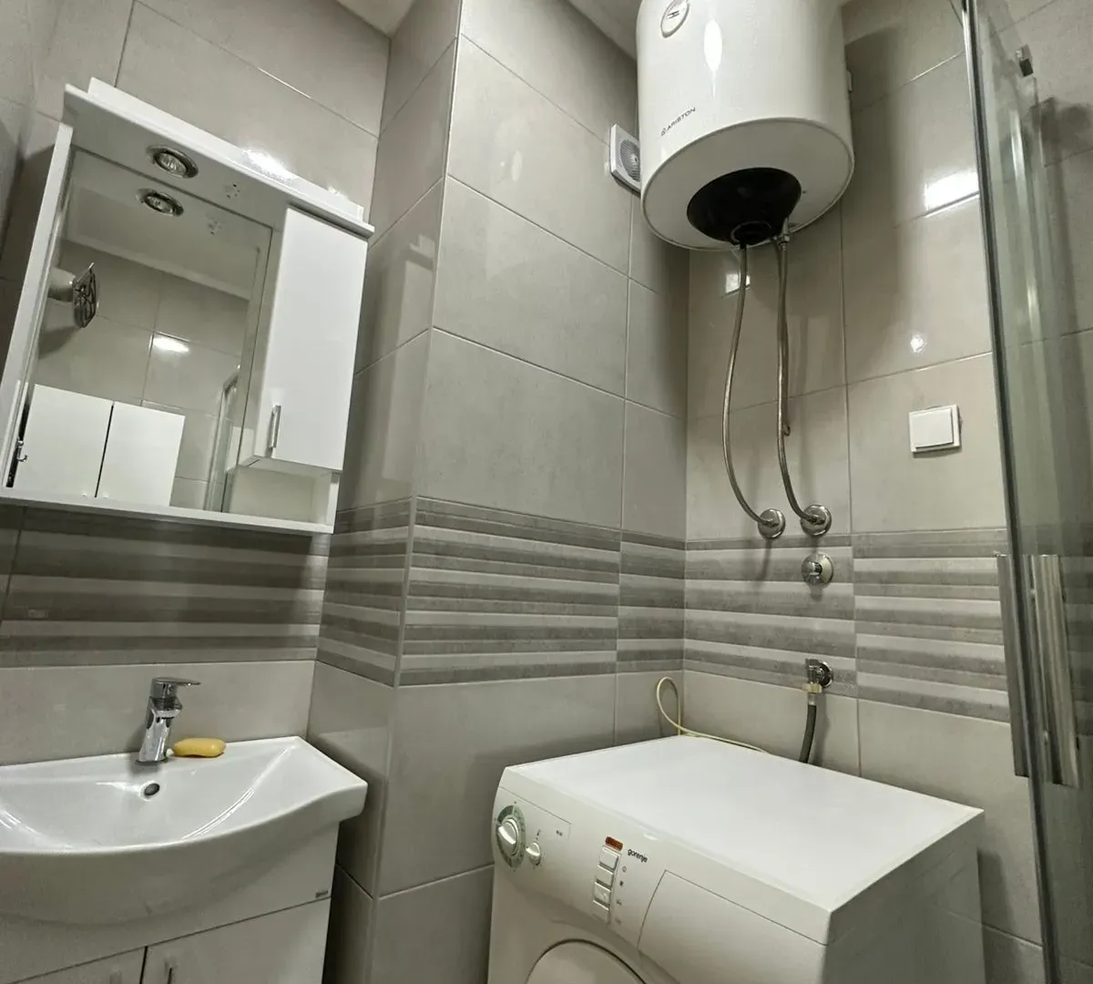 Izdavanje, dvosoban stan, 70m², Gintaš, Podgorica