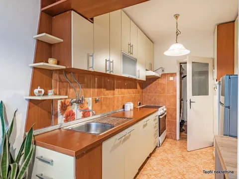 Sale, three bedroom apartment, 80m², Autokomanda, Voždovac Sve Podlokacije - image 10