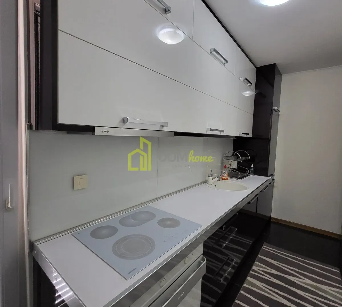Izdavanje, dvosoban stan, 85m², Preko Morače, Podgorica