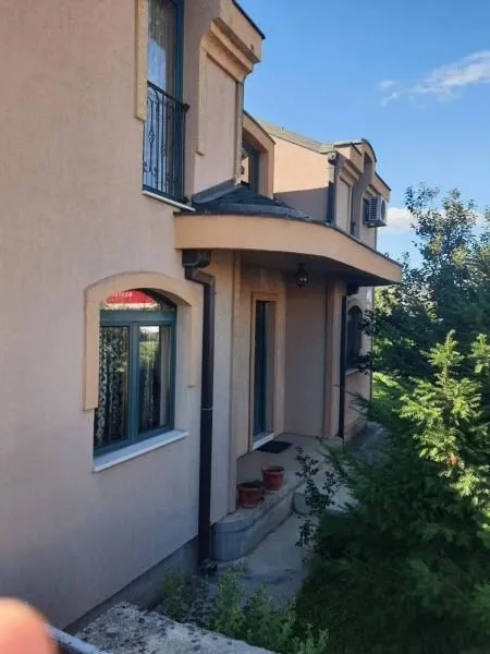 Rent, house, 280m², Podgorica, Crna Gora