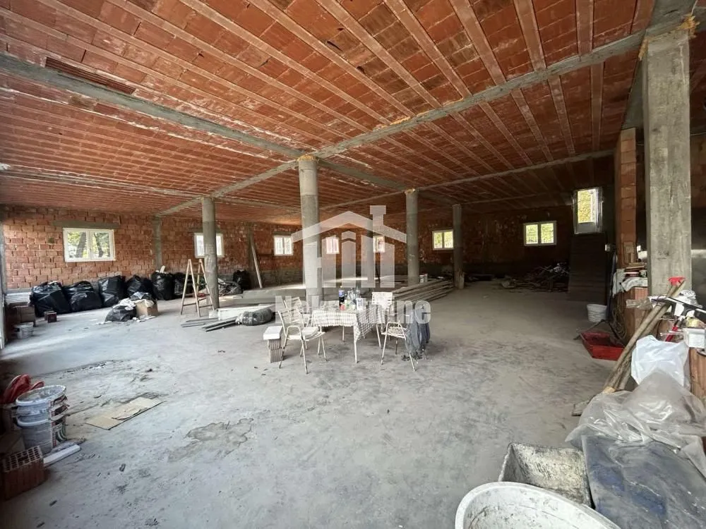 Rent, office space, 330m², Umka, Beograd