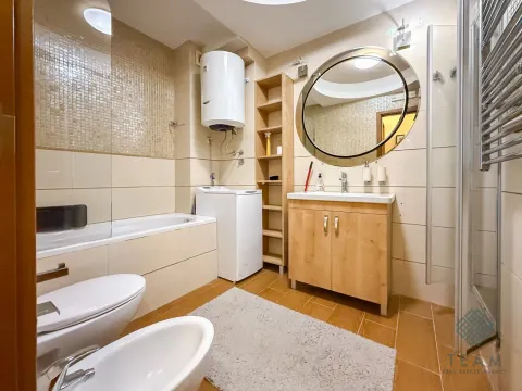 Izdavanje, dvosoban stan, 90m², Stari Aerodrom, Podgorica - image 12