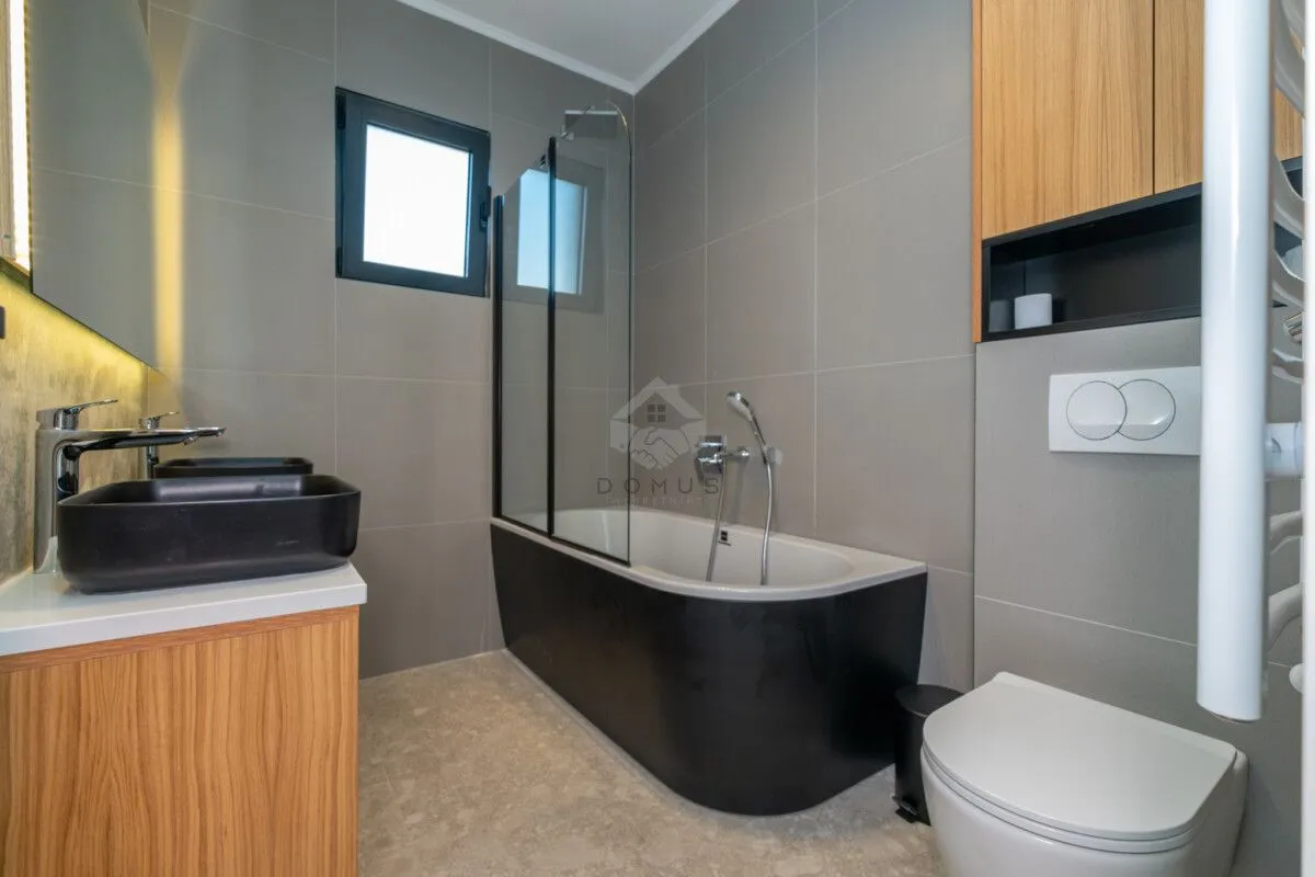 Izdavanje, kuća, 180m², Donja Gorica, Podgorica