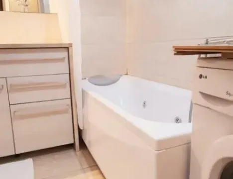 Prodaja, stan, 74m², Centar, Budva - image 5