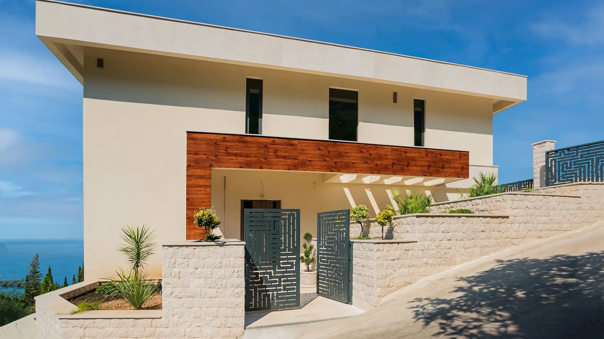 Sale, house, 632m², Drobni pijesak, Budva