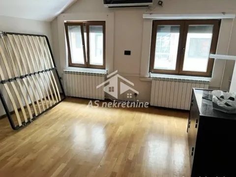 Izdavanje, četvorosoban stan, 120m², Neimar, Vračar Sve Podlokacije - image 7