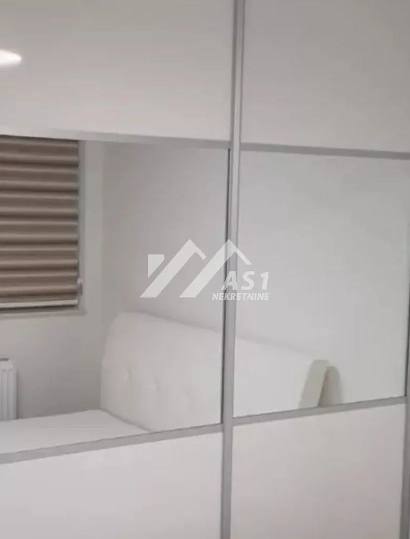 Izdavanje, dvosoban stan, 46m², Grbavica, Novi Sad Sve Podlokacije