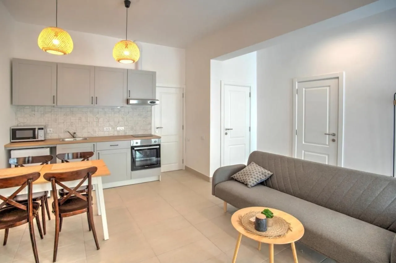 Prodaja, kuća, 200m², Baošići, Herceg Novi
