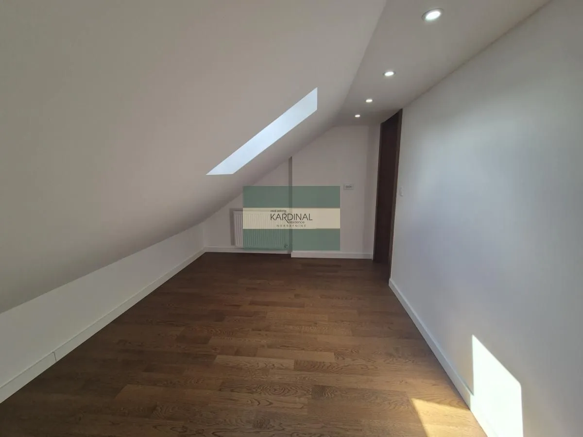 Prodaja, trosoban stan, 79m², Erdoglija, Kragujevac