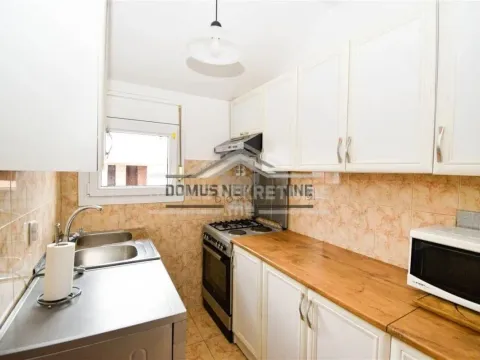 Izdavanje, jednosoban stan, 50m², Momišići, Podgorica - image 5
