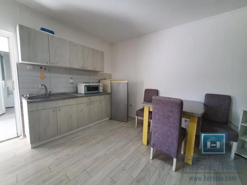 Prodaja, dvosoban stan, 65m², Levač, Jagodina