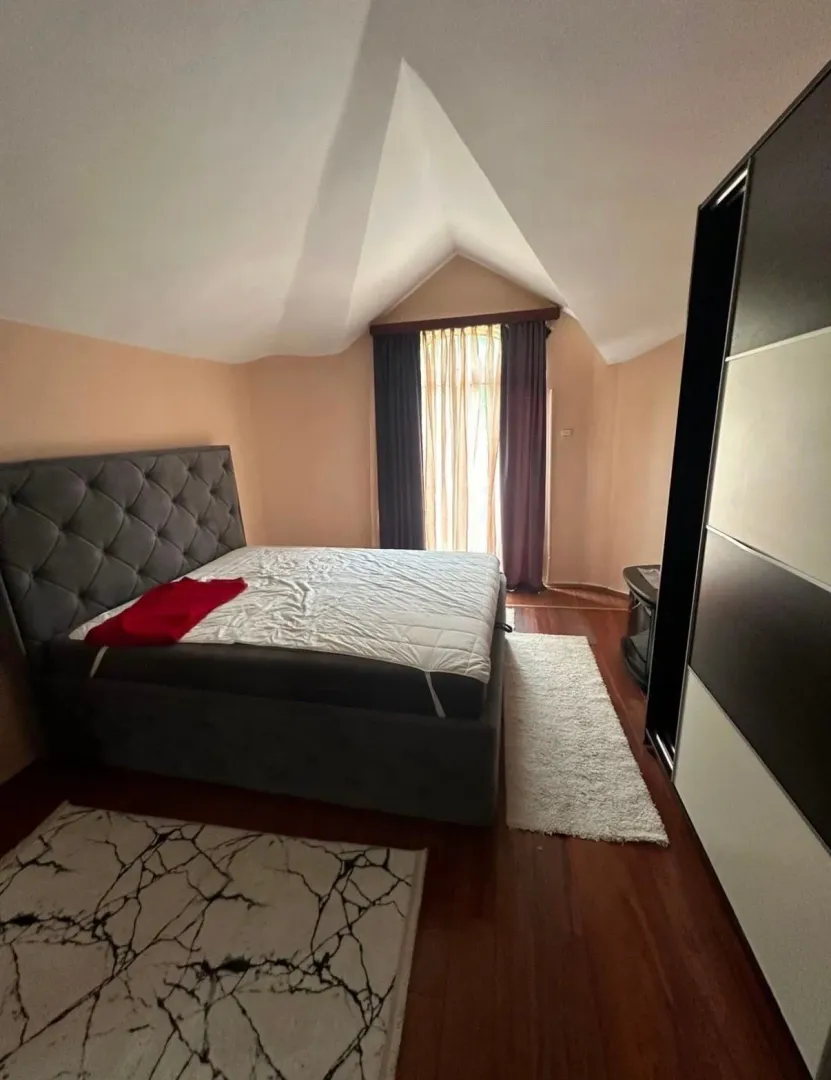 Rent, house, 200m², Donja Gorica, Podgorica