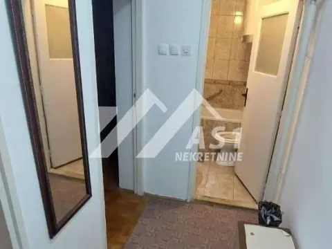 Izdavanje, dvosoban stan, 42m², Sajam, Novi Sad Sve Podlokacije - image 5