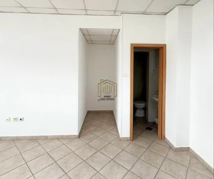 Rent, office space, 24m², Krivi Most, Podgorica - image 3
