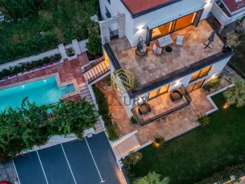 Rent, house, 300m², Markovići, Budva - image 13