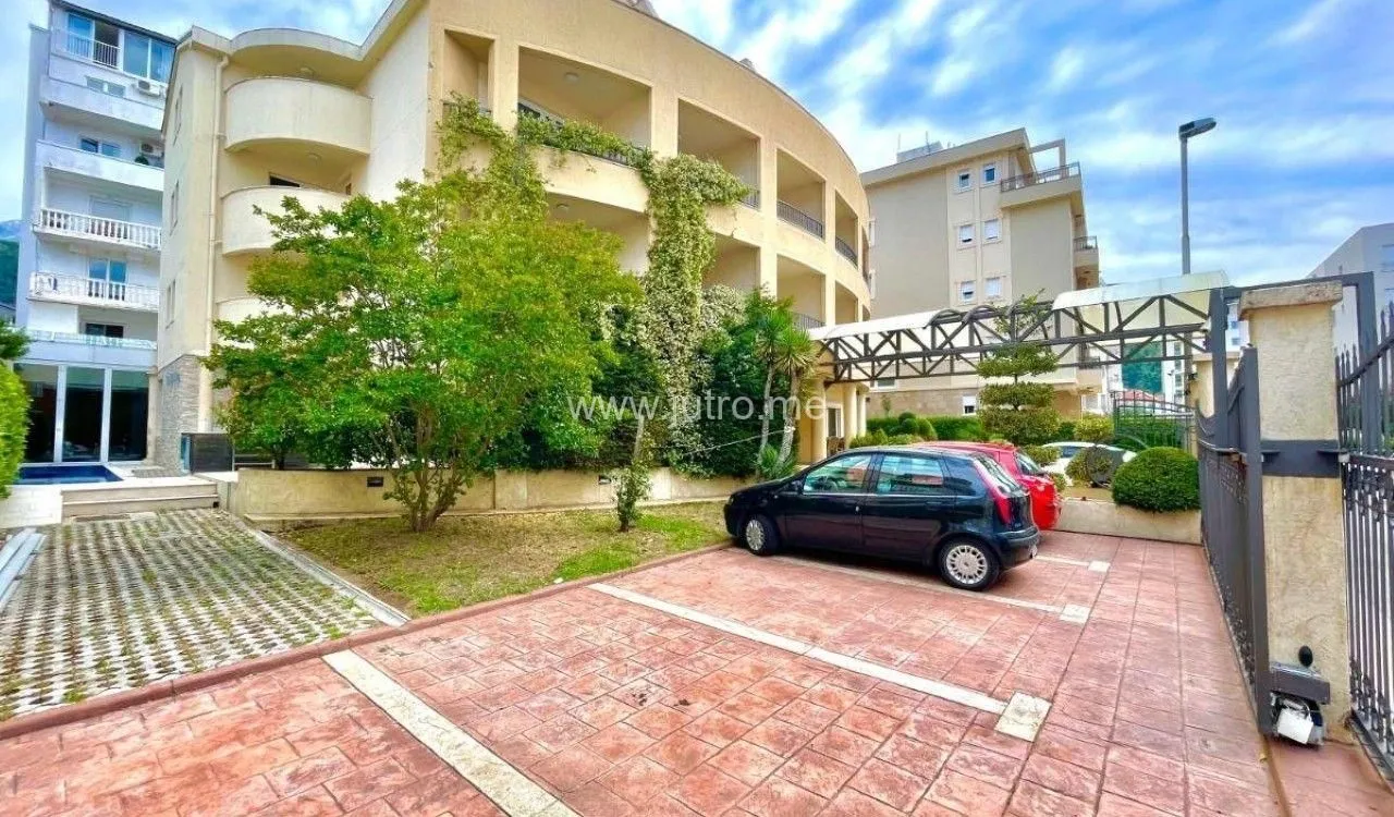 Prodaja, ugostiteljski objekat, 1300m², Budva, Crna Gora