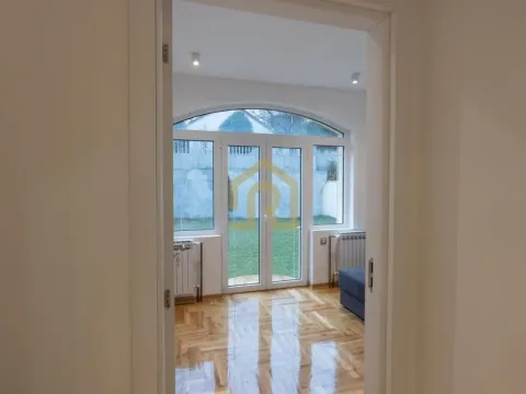 Izdavanje, poslovni prostor, 418m², Jajinci, Voždovac Sve Podlokacije - image 13