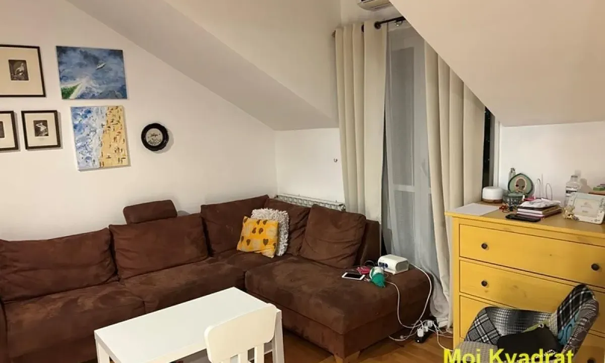 Rent, two bedroom apartment, 52m², Čukarica, Beograd