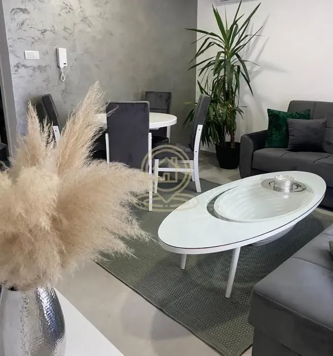 Izdavanje, dvosoban stan, 40m², Medijana, Niš