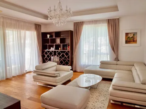 Rent, two bedroom apartment, 148m², Centar, Budva - image 8