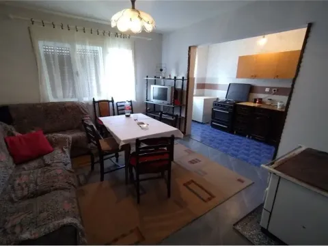 Izdavanje, trosoban stan, 120m², Čalije, Niš - image 4