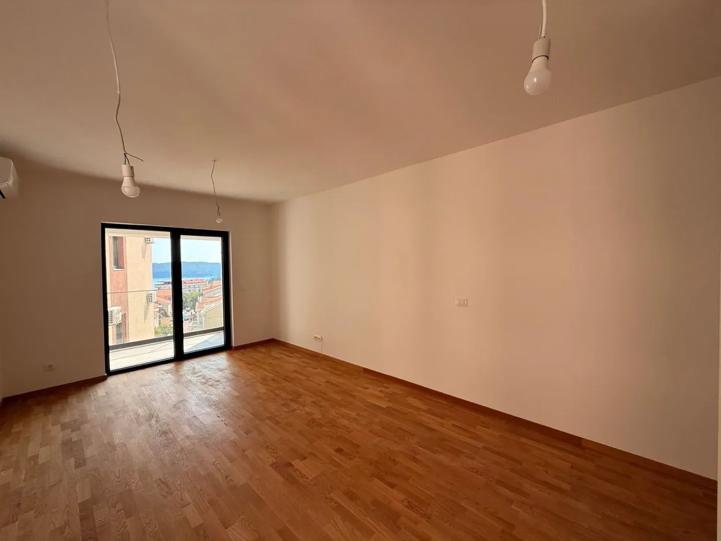 Sale, two bedroom apartment, 64m², Bečići, Budva