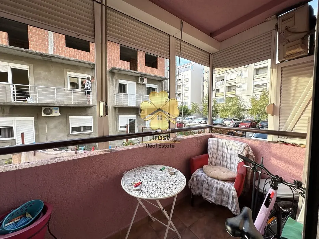 Prodaja, dvosoban stan, 50m², Blok 9, Podgorica
