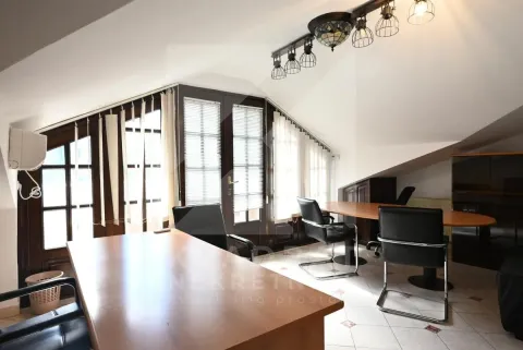 Rent, office space, 150m², Centar, Podgorica - image 17