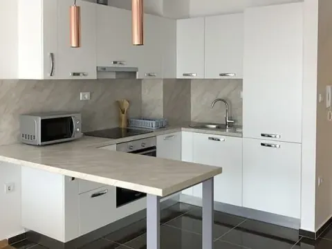 Izdavanje, garsonjera, 34m², Bečići, Budva - image 8