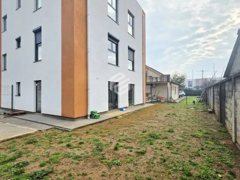 Prodaja, trosoban stan, 80m², Zabjelo, Podgorica - image 19