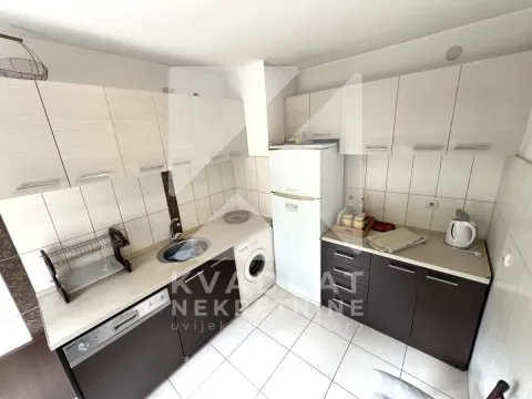 Izdavanje, trosoban stan, 115m², Preko Morače, Podgorica - image 5