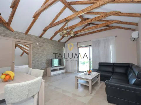 Prodaja, stan, 137m², Bečići, Budva