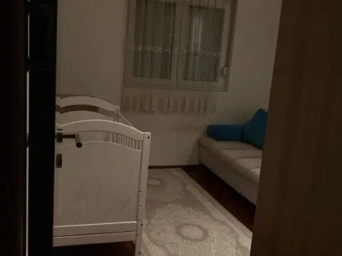 Izdavanje, jednosoban stan, 45m², Stari Aerodrom, Podgorica - image 2