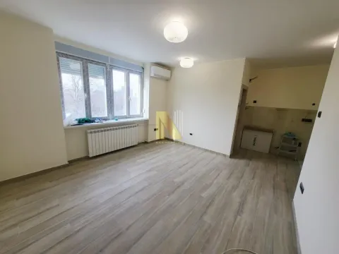 Prodaja, garsonjera, 26m², Centar, Novi Sad - image 4