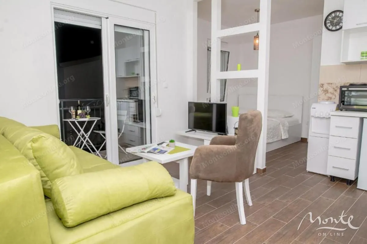 Sale, office space, 400m², Utjeha, Bar